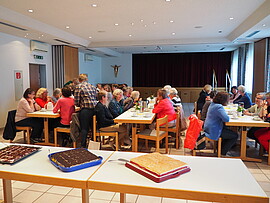 Banner Kaffeekränzchen mit Informationen zum Caritas-Frauenhaus Landshut